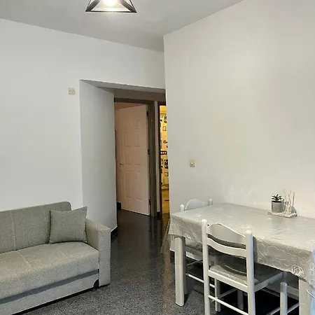 Apartment Atrium #2 *